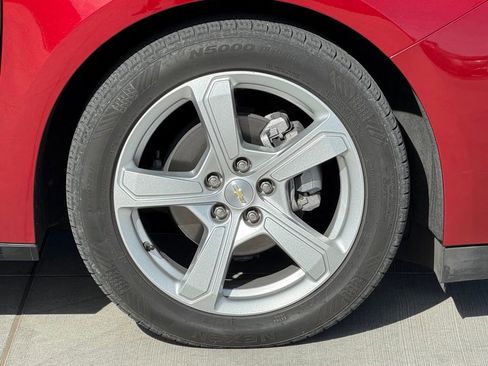 Used 2018 Chevrolet Volt LT w/ LT Driver Confidence Package image 11