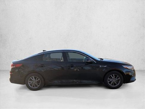 Used 2020 Kia Optima LX image 4
