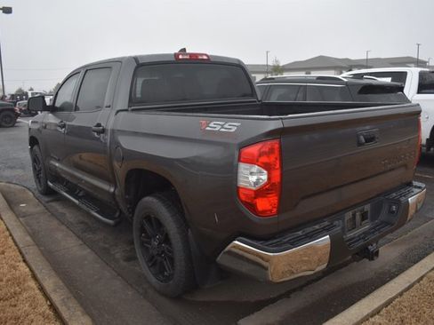 Used 2020 Toyota Tundra SR5 w/ SR5 Upgrade Package image 5