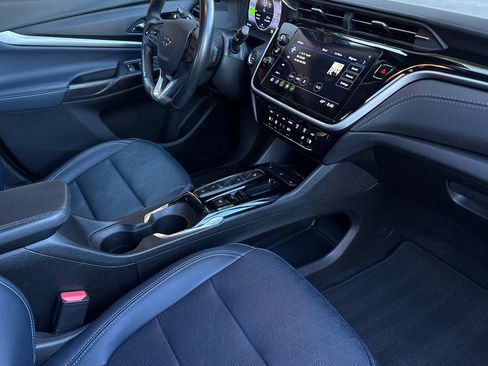 Certified 2023 Chevrolet Bolt EUV LT w/ Convenience Package image 18