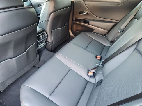 New 2025 Lexus ES 350 w/ Premium Package image 22