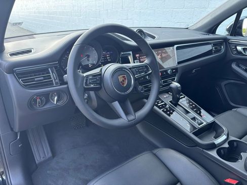 New 2026 Porsche Macan S image 4