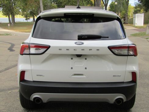 Certified 2022 Ford Escape SEL w/ Technology Package image 4