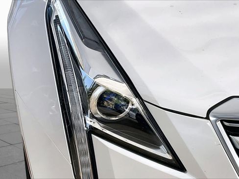 Used 2018 Cadillac XT5 Luxury w/ Driver Awareness Package FWD image 28