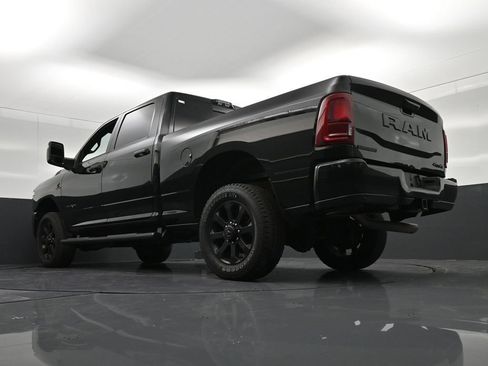 Used 2025 RAM 2500 Big Horn AWD/4WD image 25