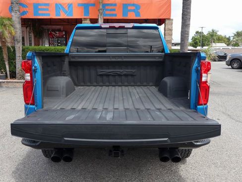 Used 2022 Chevrolet Silverado 1500 ZR2 AWD/4WD image 9