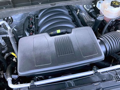 Used 2023 Chevrolet Silverado 1500 LT w/ Protection Package AWD/4WD image 32