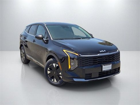 New 2026 Kia Sportage LX image 1