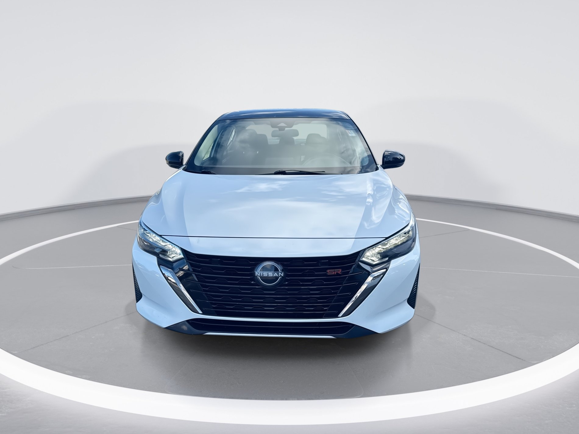 Certified 2025 Nissan Sentra SR FWD image 9