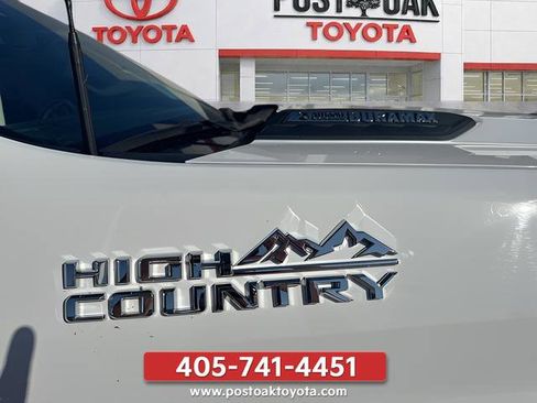 Used 2024 Chevrolet Silverado 3500 High Country w/ High Country Premium Package AWD/4WD image 48