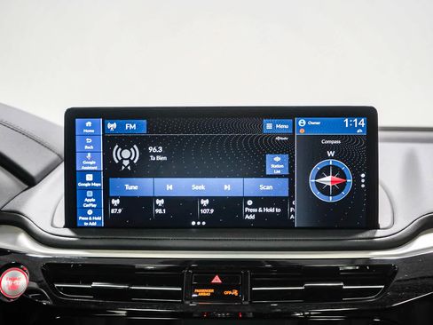 Used 2025 Acura MDX SH-AWD w/ Technology Package image 16