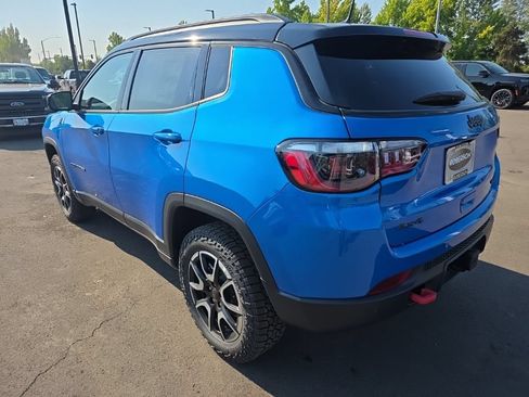 New 2026 Jeep Compass Trailhawk w/ Sun, Sound & Navigation Group AWD/4WD image 3