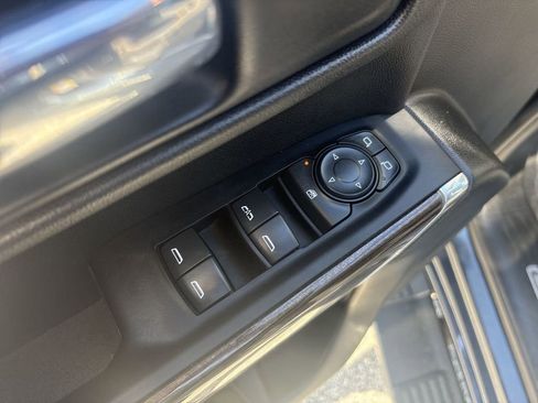 Used 2022 Chevrolet Silverado 1500 RST image 21