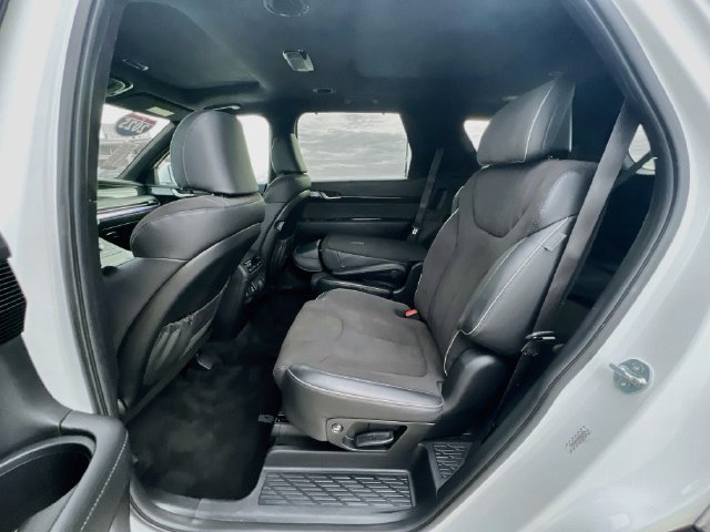 Used 2025 Hyundai Palisade Calligraphy AWD/4WD image 27
