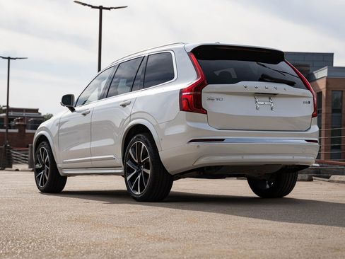 Certified 2024 Volvo XC90 B5 Plus w/ Protection Package Premier AWD/4WD image 5