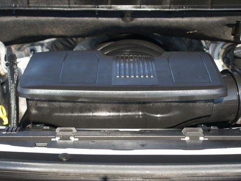 Used 2024 Chevrolet Tahoe High Country AWD/4WD image 30
