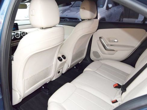Used 2021 Mercedes-Benz A 220 image 31