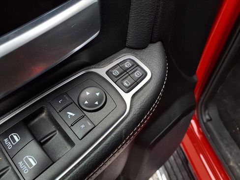 Used 2024 RAM 2500 Big Horn w/ Bed Utility Group image 23