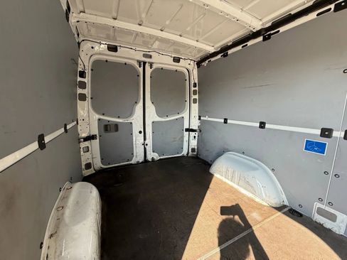 Used 2016 Mercedes-Benz Sprinter 2500 w/ Convenience Package image 19