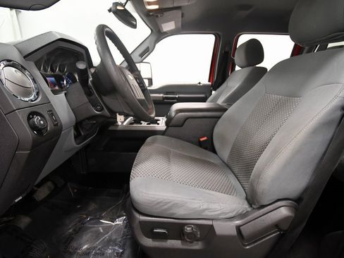 Used 2015 Ford F250 XLT w/ XLT Value Package image 13