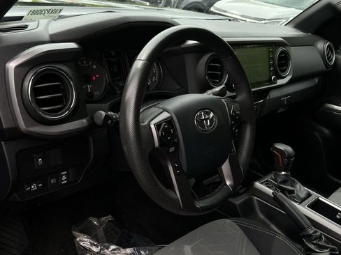 Used 2023 Toyota Tacoma TRD Off-Road AWD/4WD image 29