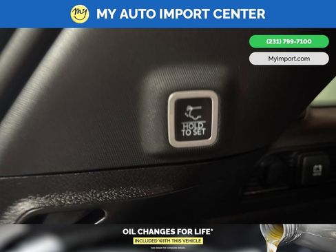 Used 2023 Jeep Grand Cherokee Altitude image 28