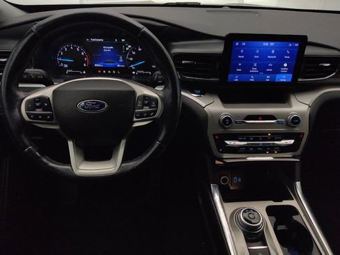 Used 2022 Ford Explorer XLT w/ Equipment Group 202A RWD image 22