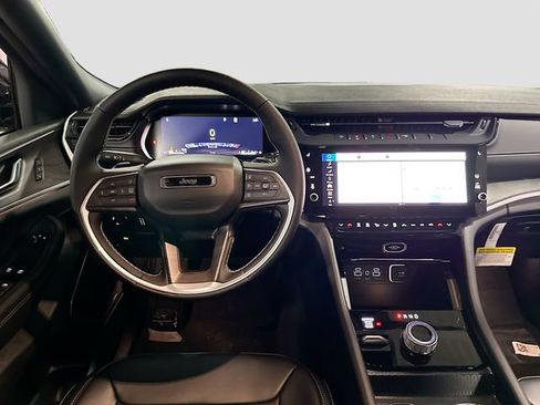 New 2026 Jeep Grand Cherokee Limited w/ Limited Altitude Package AWD/4WD image 25