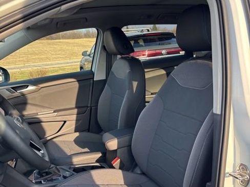 New 2026 Volkswagen Taos SE AWD/4WD image 14