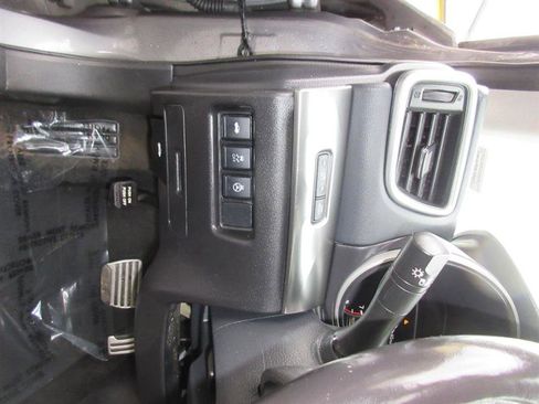 Used 2017 Nissan Maxima SR image 12