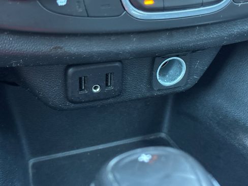 Used 2020 Chevrolet Traverse LT w/ LPO, Blackout Package image 33