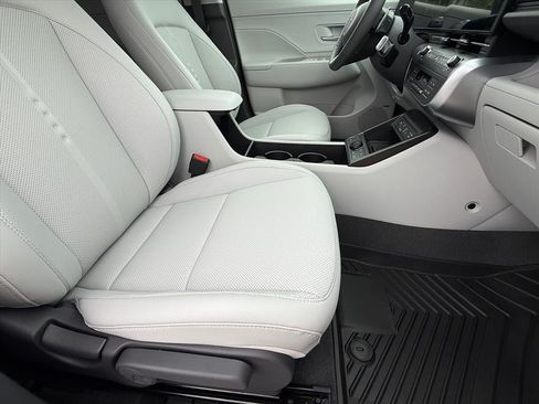 New 2026 Hyundai Kona Limited AWD/4WD image 10
