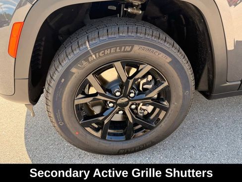 New 2026 Jeep Grand Cherokee L 4WD image 34