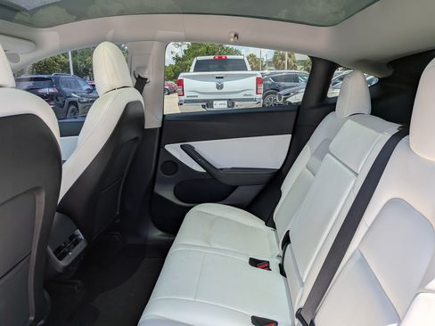 Used 2020 Tesla Model Y Performance AWD/4WD image 15