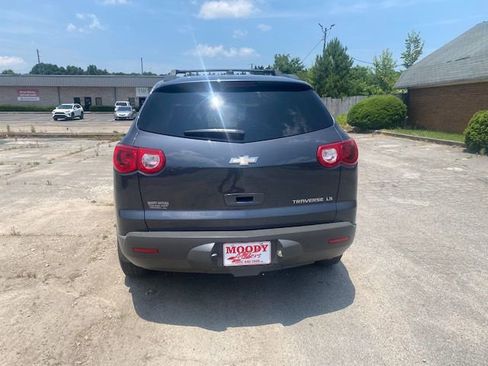 Used 2012 Chevrolet Traverse LS image 8