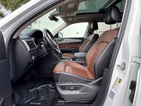 Used 2021 Volkswagen Atlas SEL Premium AWD/4WD image 10