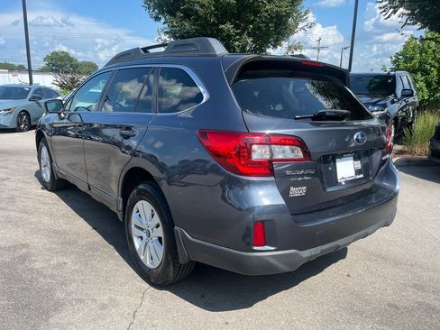 Used 2015 Subaru Outback 2.5i Premium AWD/4WD image 2
