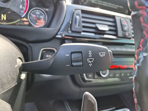 Used 2015 BMW M4 Coupe image 29