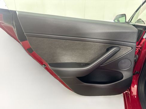 Used 2022 Tesla Model 3 image 25