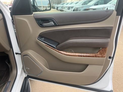 Used 2017 Chevrolet Suburban Premier image 61