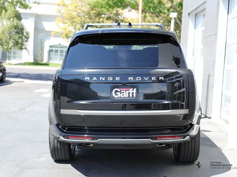 Used 2025 Land Rover Range Rover Autobiography image 6
