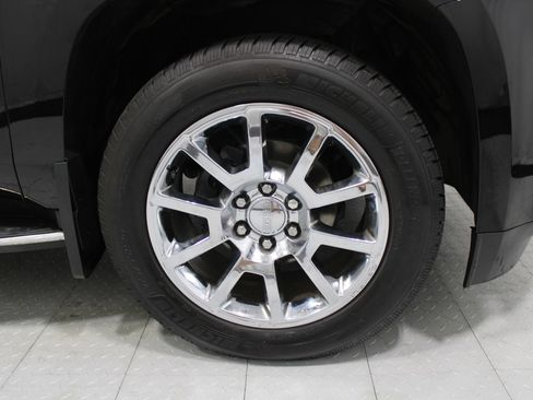Used 2018 GMC Yukon XL Denali w/ Open Road Package AWD/4WD image 5