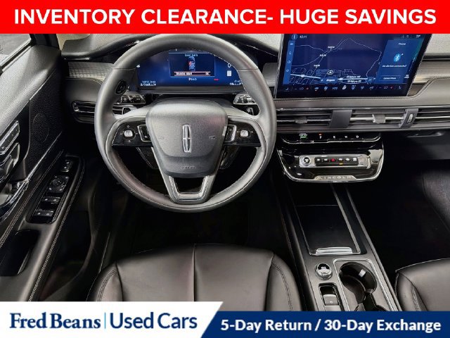 Used 2023 Lincoln Corsair AWD image 29