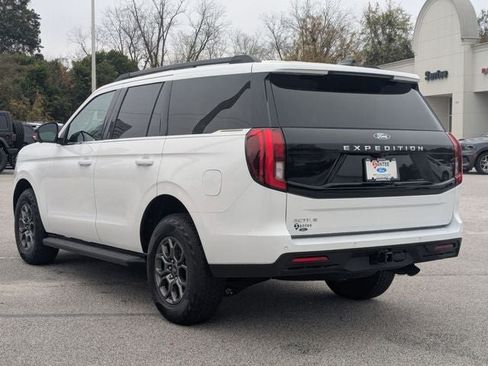 New 2025 Ford Expedition Active RWD image 4