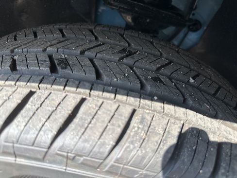 New 2025 Volkswagen Taos SE image 25