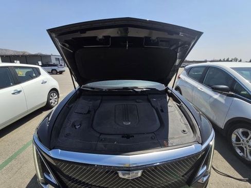 Used 2023 Cadillac Lyriq 2WD image 6