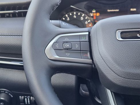 New 2026 Jeep Compass Latitude image 27