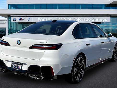 Used 2025 BMW 760i xDrive w/ Premium Package AWD/4WD image 6