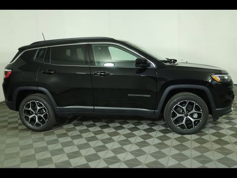 New 2026 Jeep Compass Limited image 13