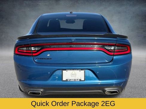 Used 2022 Dodge Charger SXT w/ Blacktop Package image 5